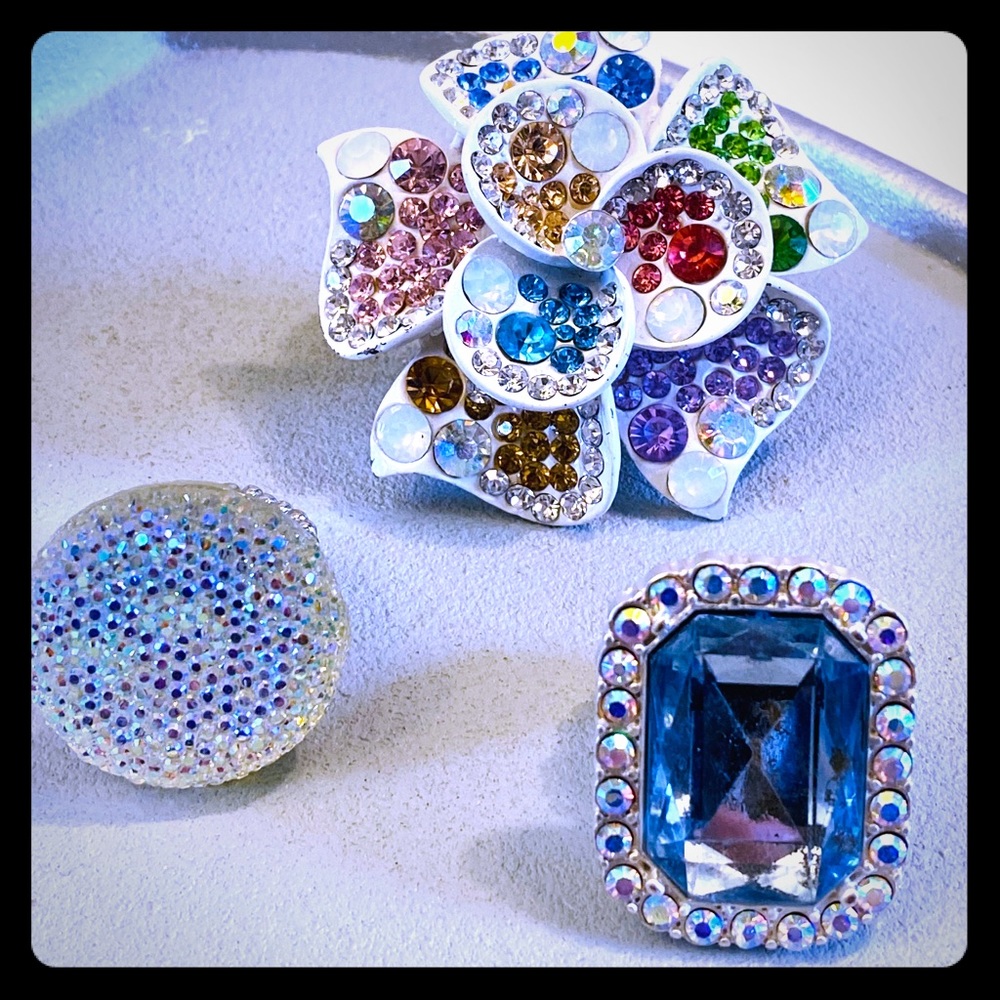 Lot of aurora borealis crystal expandable Rings